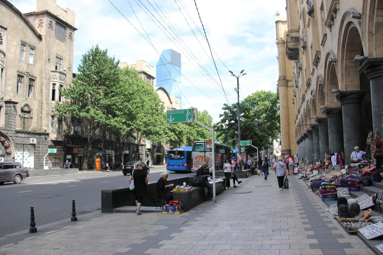 Home25 Tbilisi Eksteriør bilde