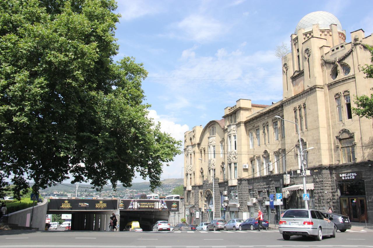 Home25 Tbilisi Eksteriør bilde
